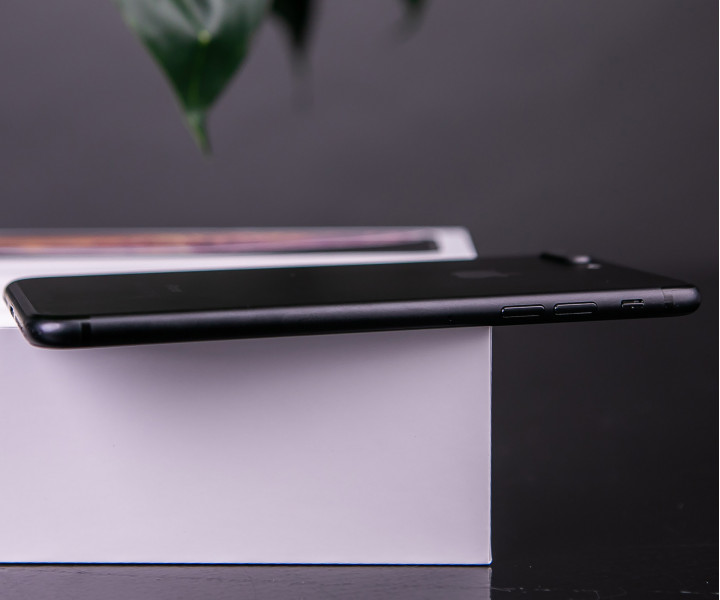 iPhone 7 Plus 32GB Black (MNQM2) б/у